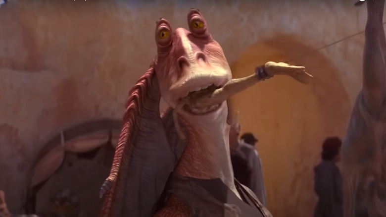 Jar Jar Binks with nuna leg