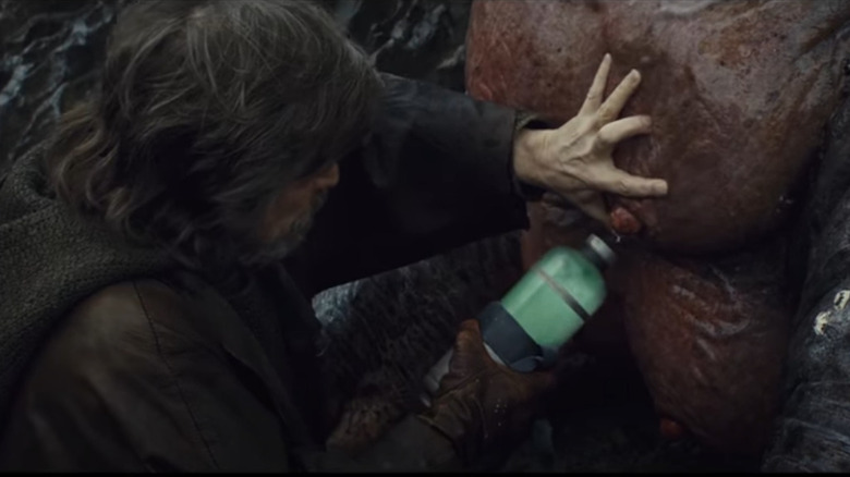 Luke Skywalker obtaining Thala-Siren Milk in Star Wars