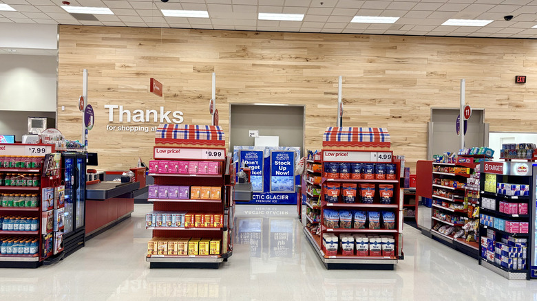 Target checkout lines