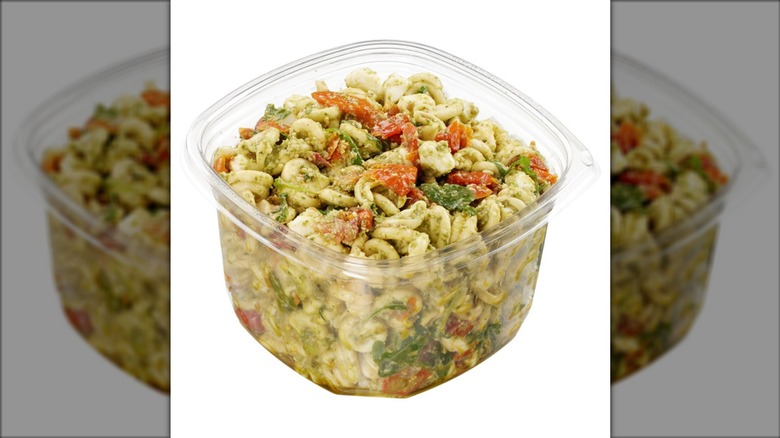 Kirkland Signature Pesto Pasta Salad with Mozzarella Pearls