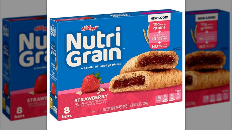 A box of Kellogg's Nutri-Grain Strawberry-flavored Baked Breakfast Bars on a white background.