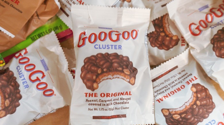 A number of Goo Goo Clusters.