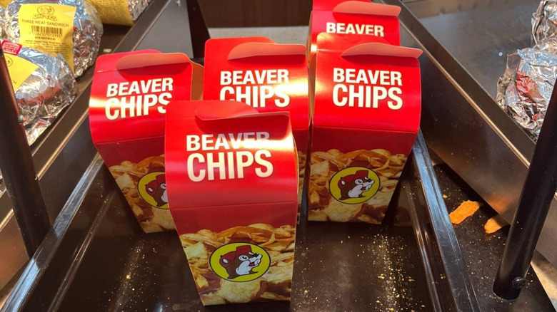 Cartons of Buc-ee's Beaver Chips in a warmer