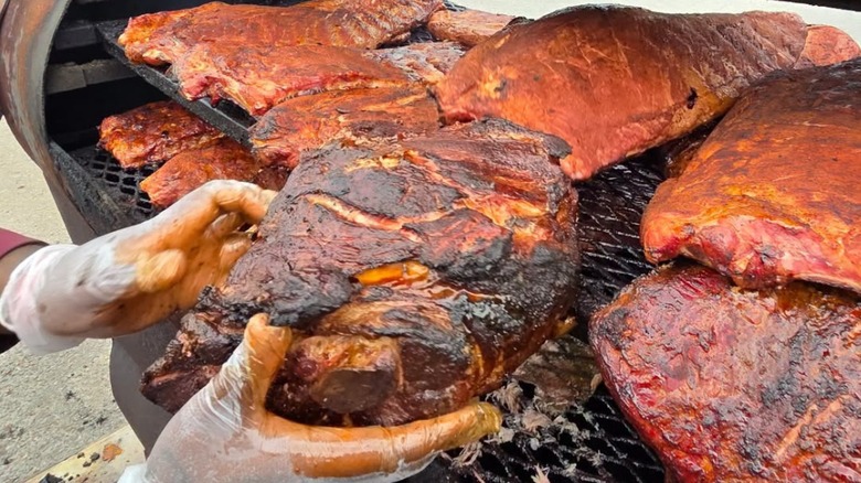 Barbecue meat fresh off the smoker grill at Papa Turney's
