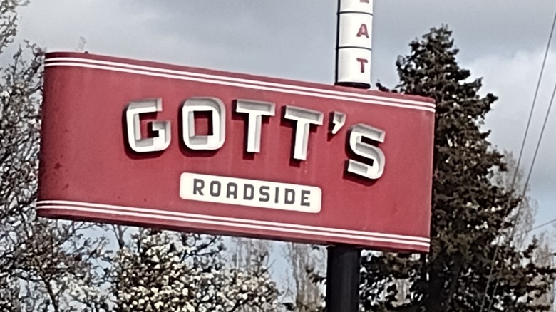 Gott´s Roadside Burgers sign
