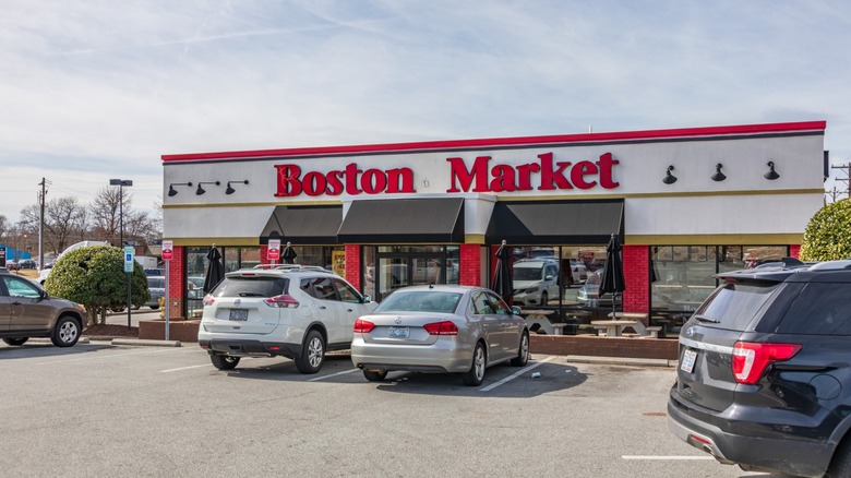 Boston Market exterior with cars parked in front
