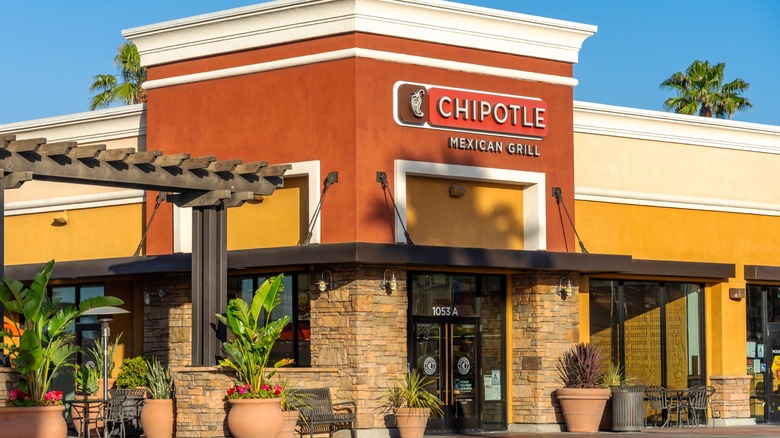 Chipotle exterior