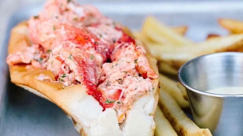 Greggah Lobster Roll at Shuckin' Shack Oyster Bar
