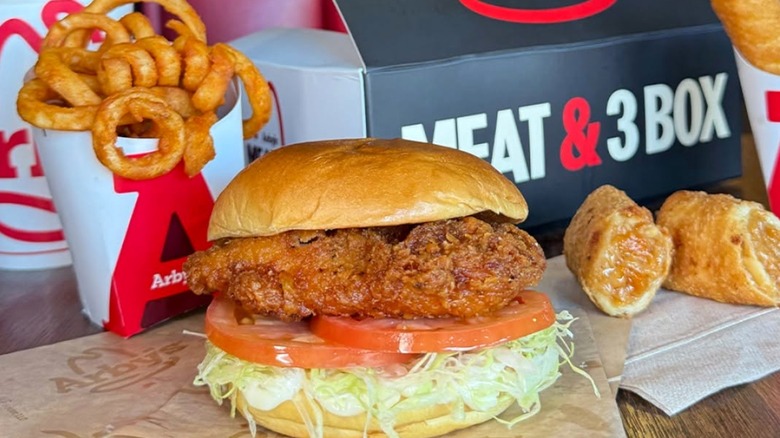 Arby's Meat & 3 Box