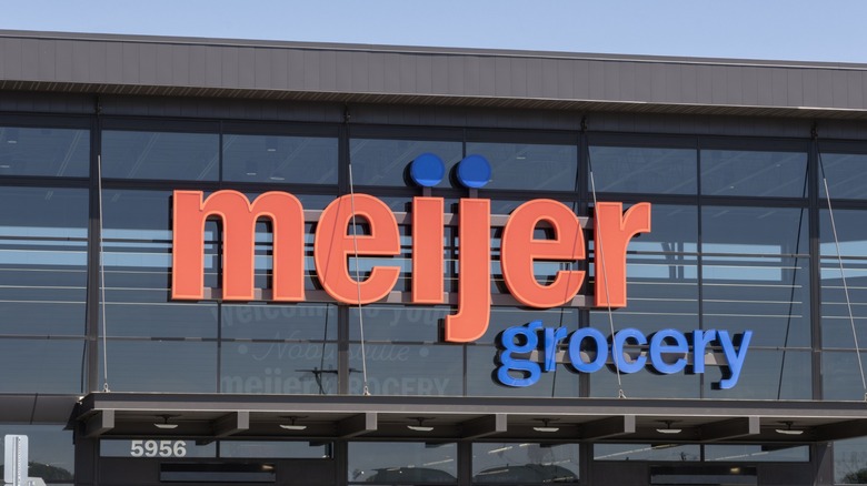 Meijer grocery store exterior