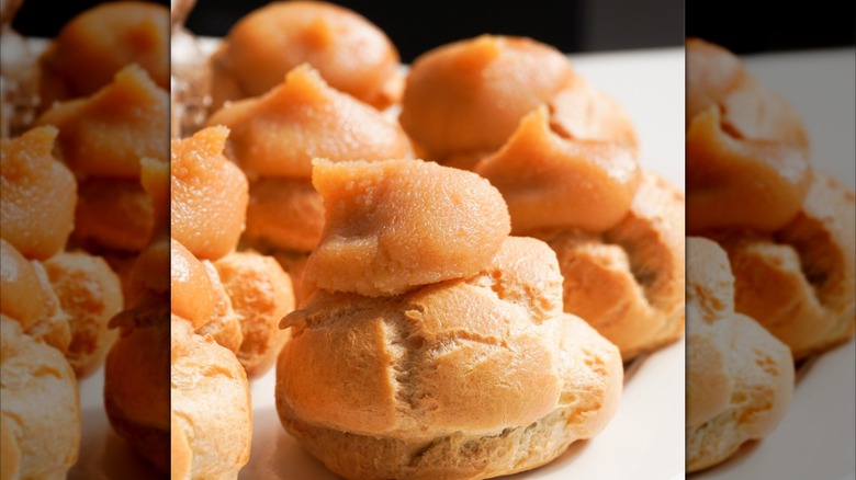 A plate of Hawaiian coco puffs from Liliha Bakery on Oahu