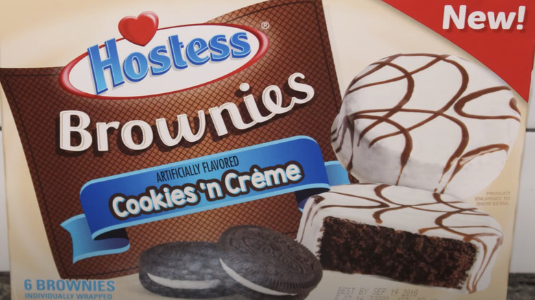 Box of Hostess Cookies 'n Crème Brownies