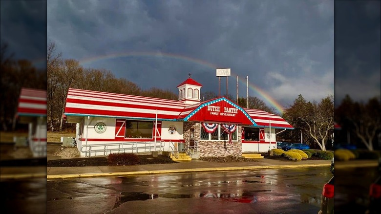 Exterior of Dutch Pantry restaurant