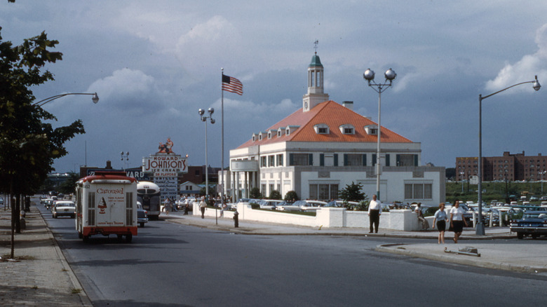 Exterior of a Howard Johnson's restaurant