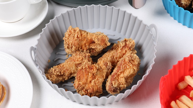 air fried chicken in an air fryer liner