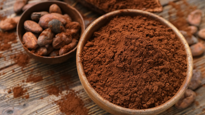 Cocoa powder in a wooden bowl
