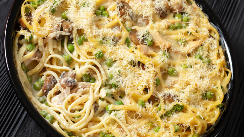 A plate of chicken tetrazzini
