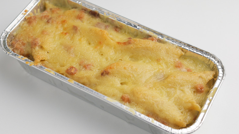 Macaroni loaf in tin
