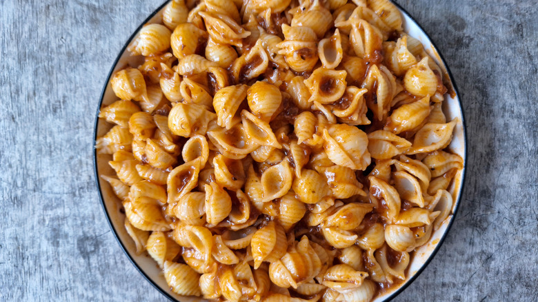 Bowl of macaroni shells and beef