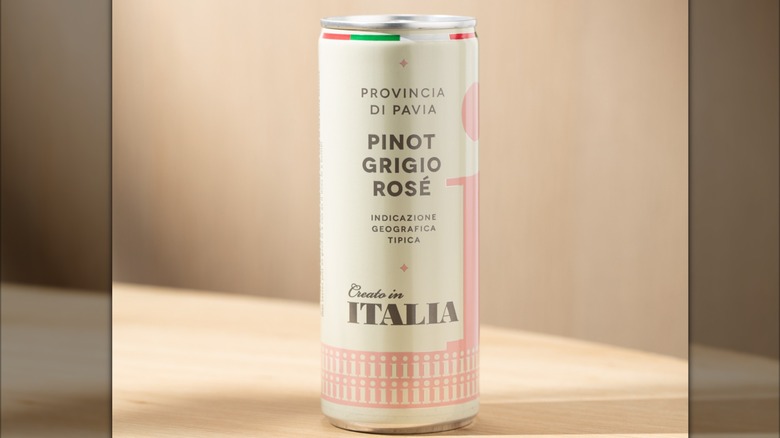 White and pink can of Italian pinot grigio rosé