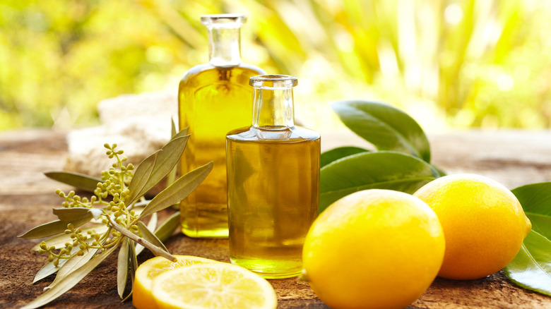 Oil in jars and lemons