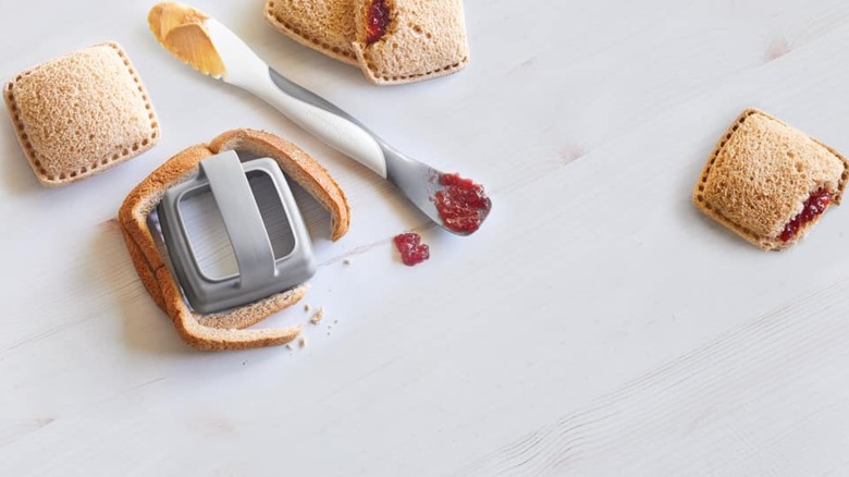 PB and Muscadine jelly sandwich, similar to a copycat Uncrustable in photo