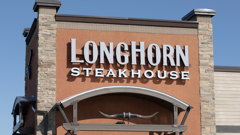 LongHorn Steakhouse storefront in front of blue sky