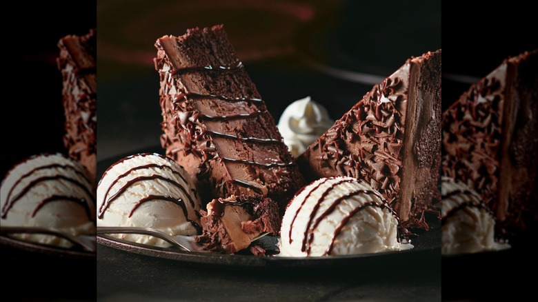 LongHorn Steakhouse Chocolate Stampede
