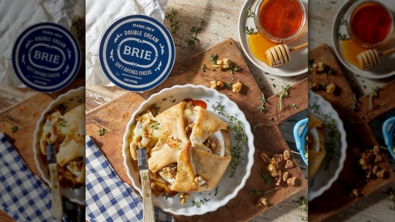 Trader Joe's brie en croûte