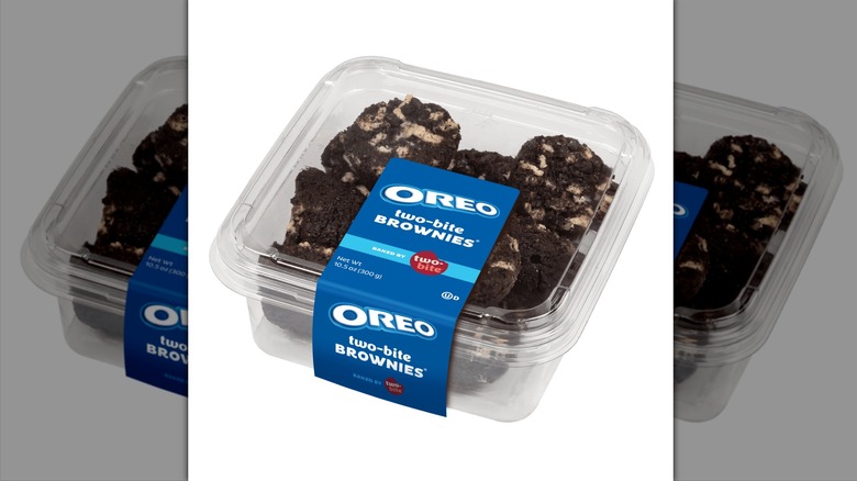 Plastic package of Walmart Oreo two-bite brownies