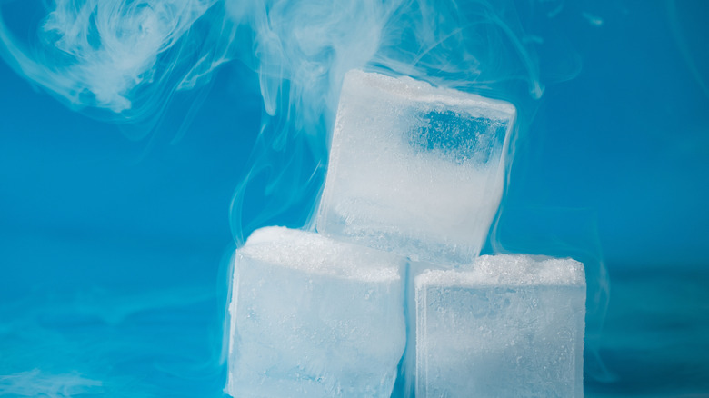 Smoking cubes of ice