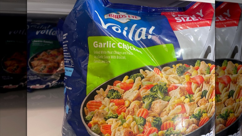 Bag of Birds Eye Voila frozen garlic chicken on display on shelf