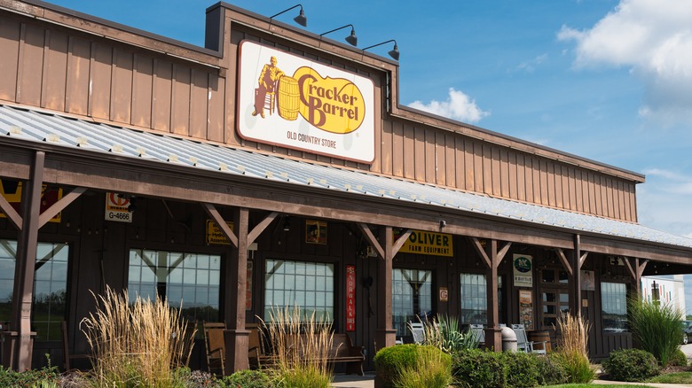 The front porch of a Cracker Barrel restaurant