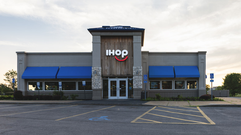 IHOP exterior