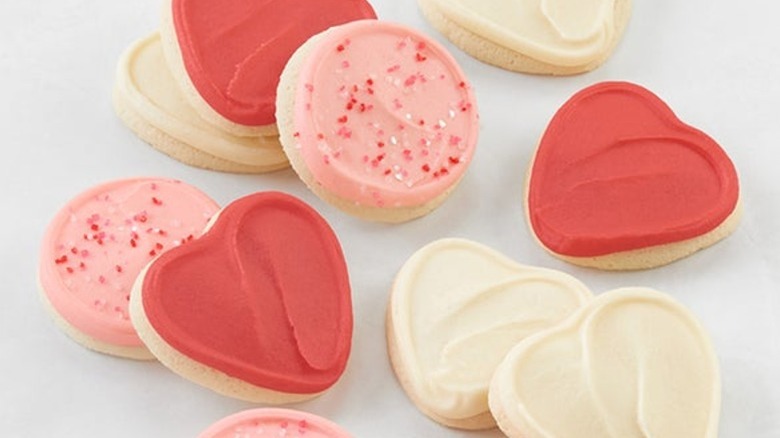 heart-shaped and round frosted sugar cookies