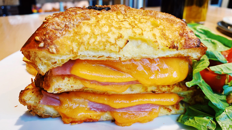 Grilled cheese sandwich