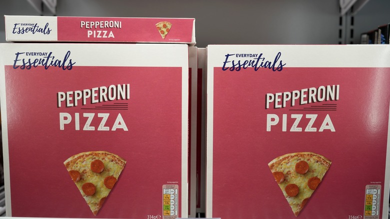 Frozen pepperoni pizza boxes