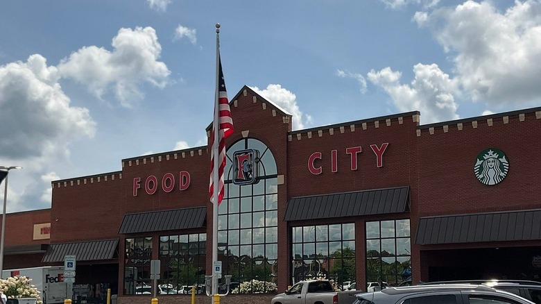 Exterior of a Food City, day