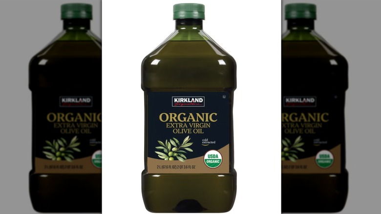 Kirkland Signature Organic Extra Virgin Olive Oil bottle
