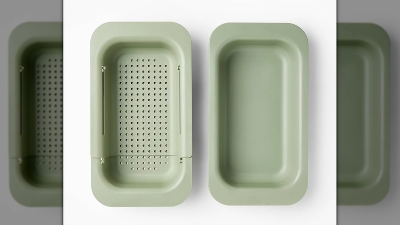 Figmint Plastic Narrow Over the Sink Expandable Colander with Soaking Tray