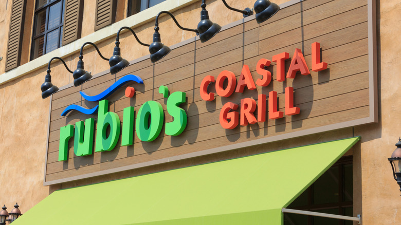Exterior of a Rubio's Coastal Grill, day