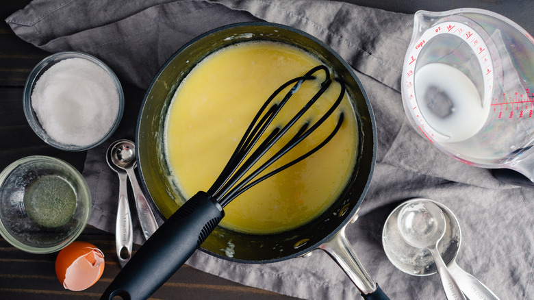 Making roux to thicken gravy