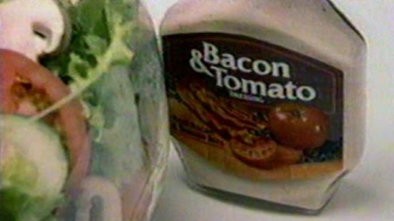 Bottle of Kraft Bacon & Tomato dressing