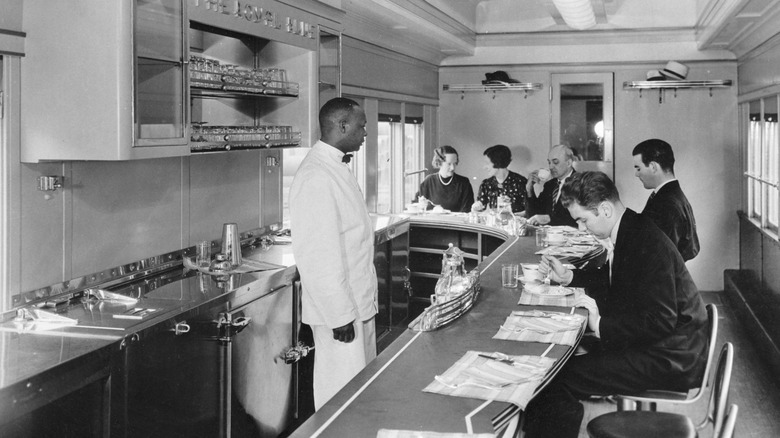 Southern Pacific train dining car