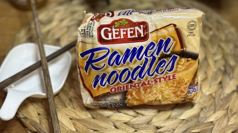 Packet of Gefen Oriental Style Chicken Flavor Ramen Noodles