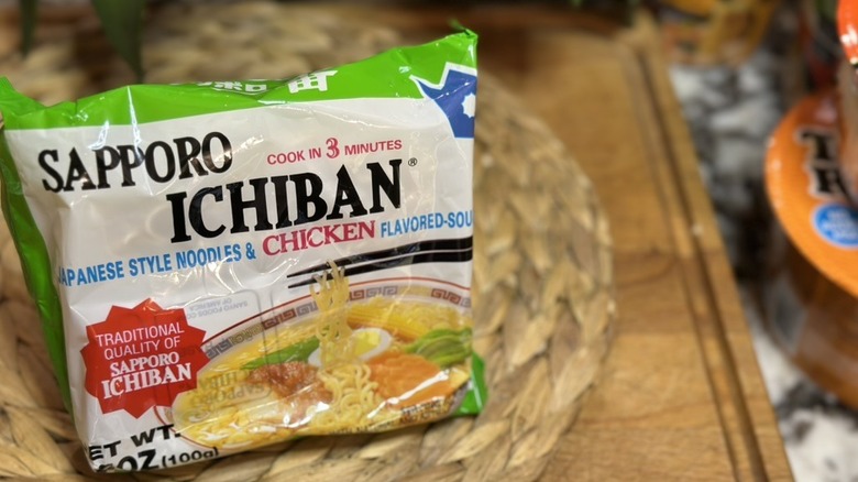 Sapporo Ichiban Japanese Style Ramen Noodles in Chicken on wicker mat