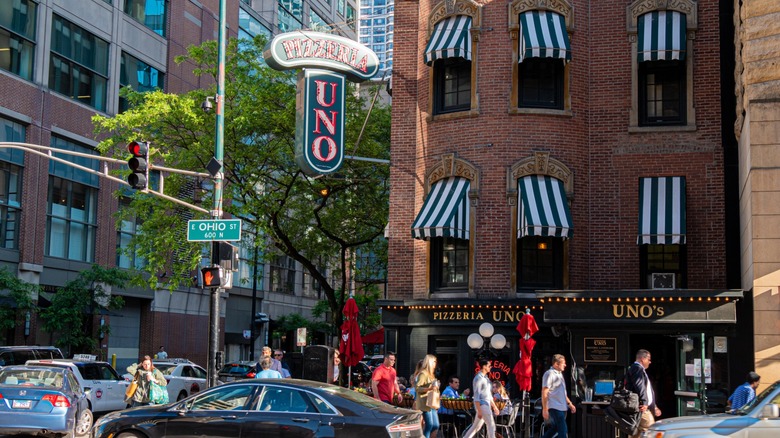 The outside of the famous Pizzeria Uno restaurant on Chicago's Ohio Street