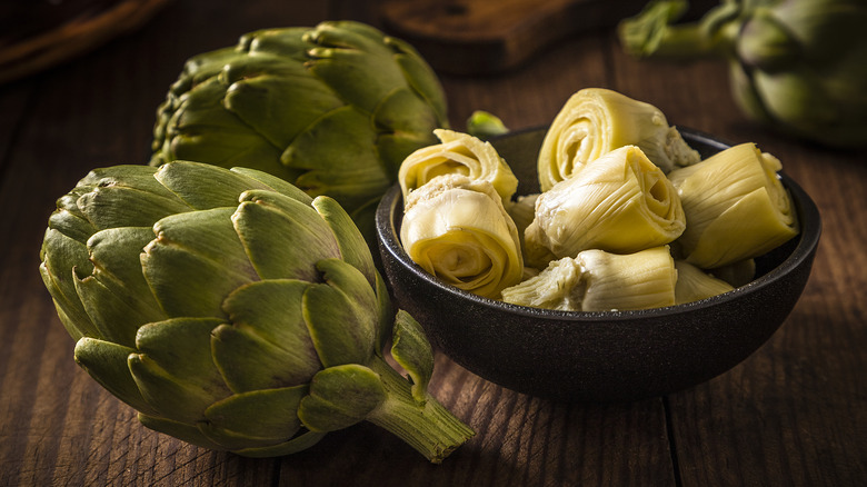 Artichokes in bowl