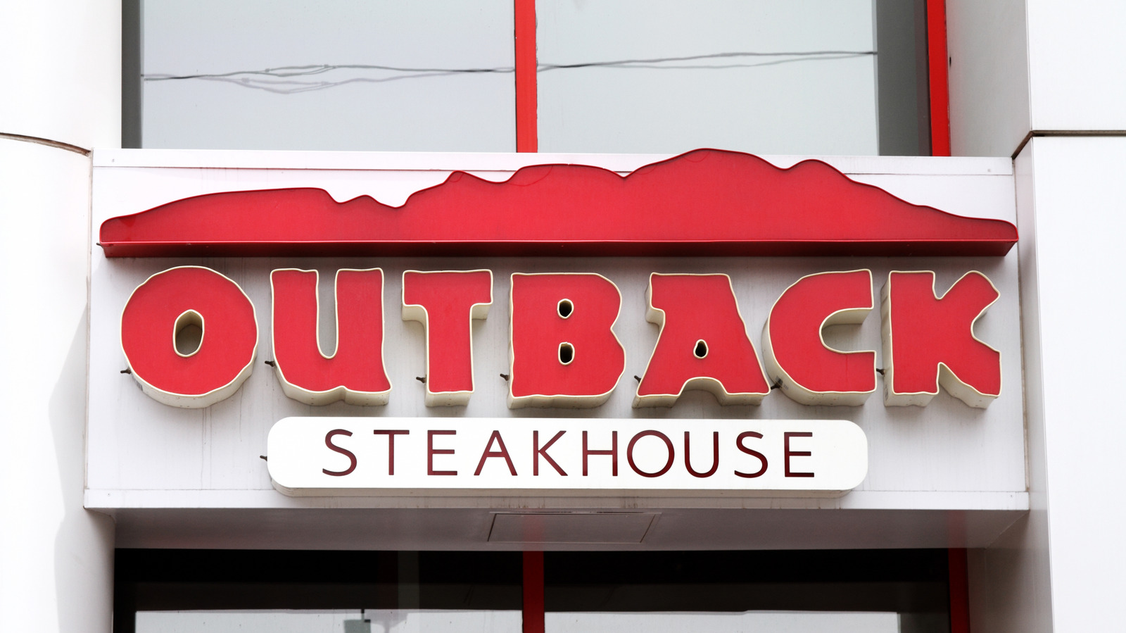 12 Things Every First-Timer Should Know Before Eating At Outback Steakhouse