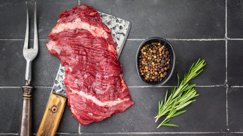 Uncooked steak showing the clear direction of the grain